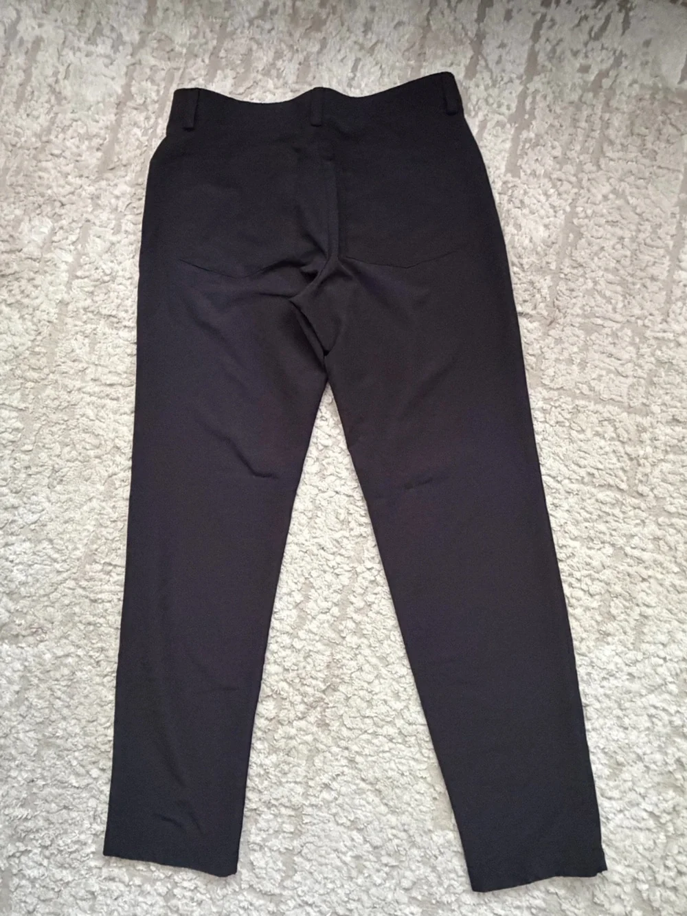 Haggar Men's active series, tech pants Black Lightweight Dress Pants 30x32
